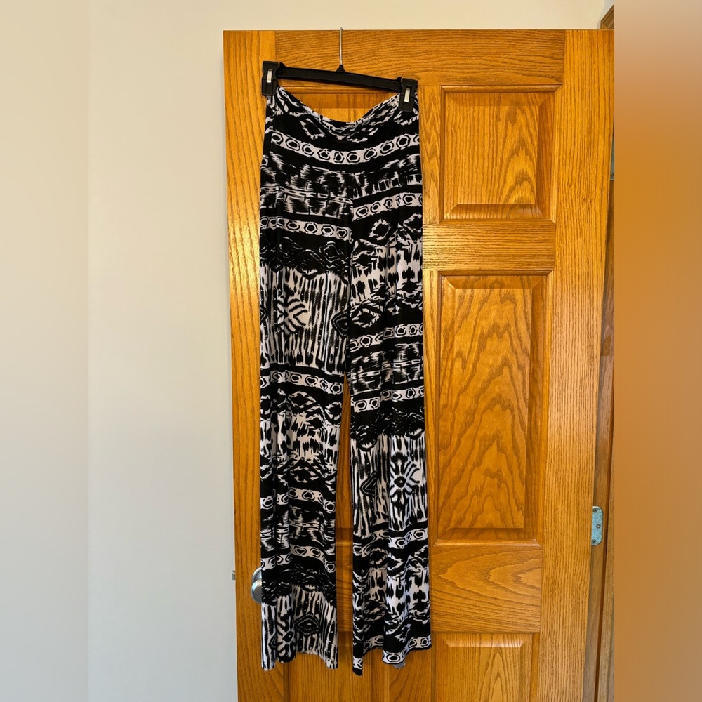 Wide leg pants